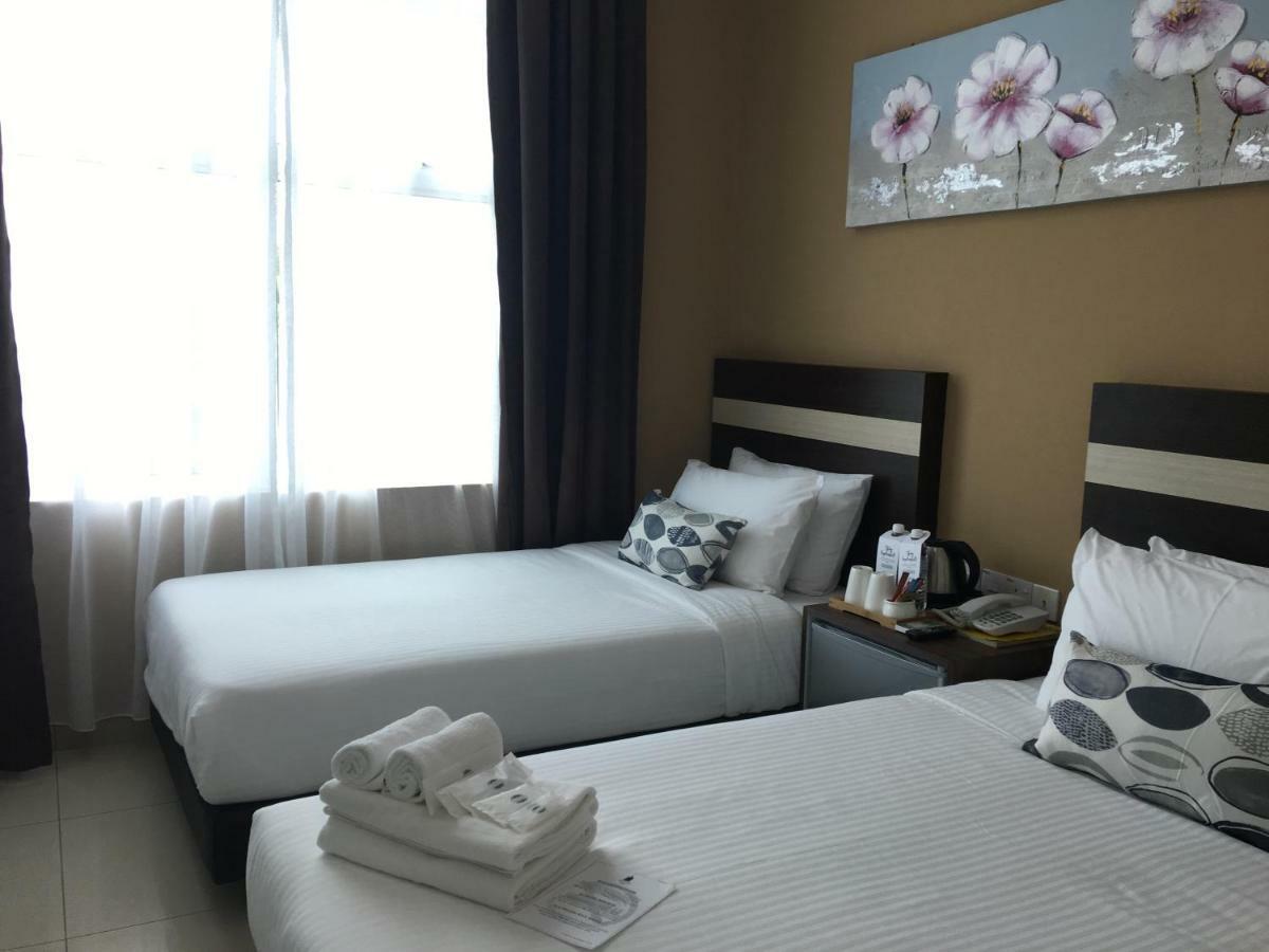Chemara Boutique Hotel Miri Ngoại thất bức ảnh